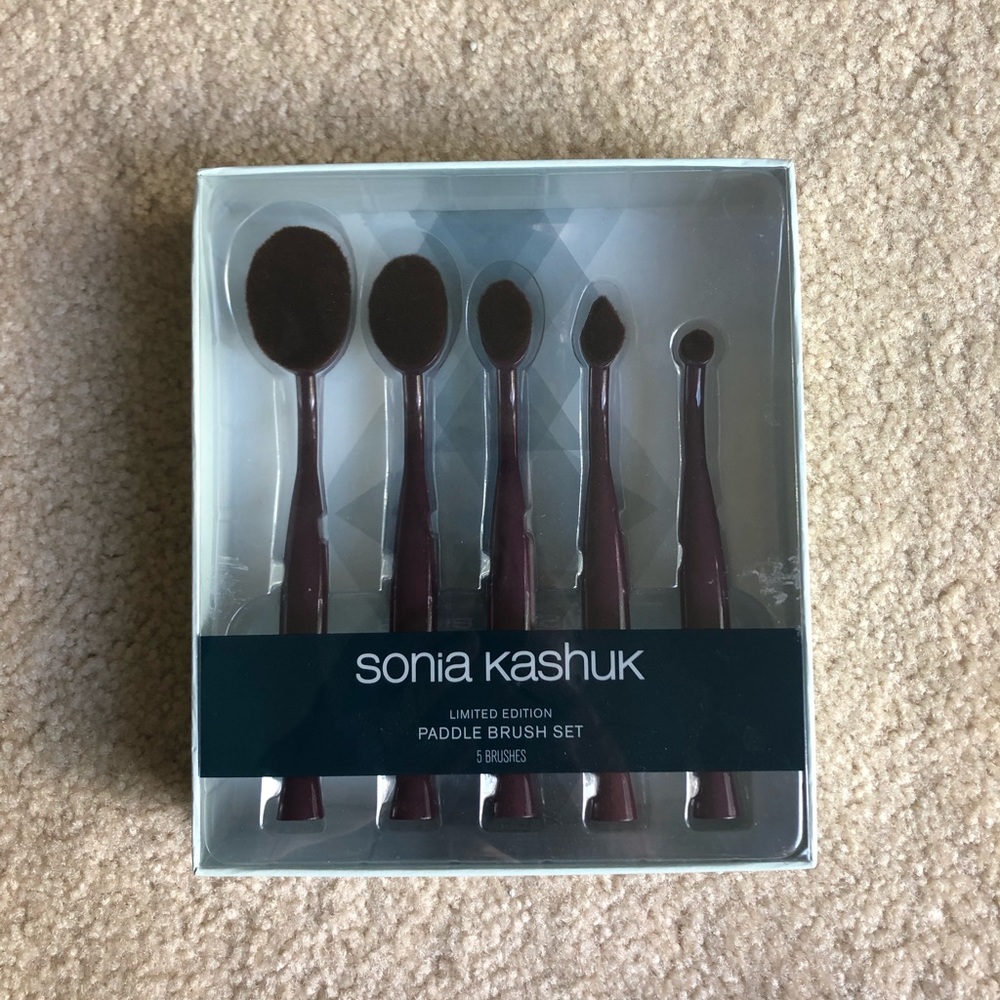 Sonia Kashuk Limited Edition Paddle Brush Set